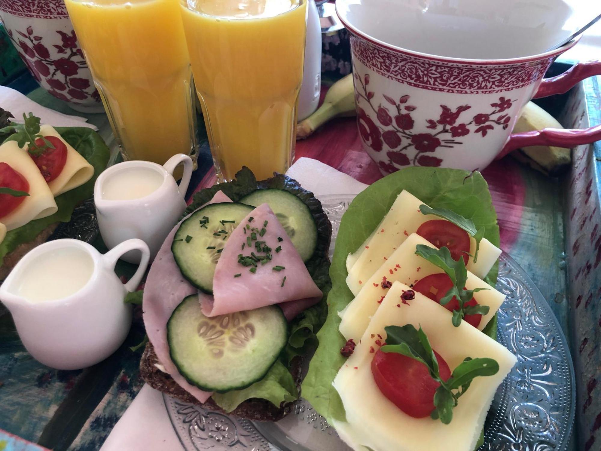 Lilla Huset Med Stor Traedgardstomt Naera Golf Och Hav Villa Trosa Kültér fotó
